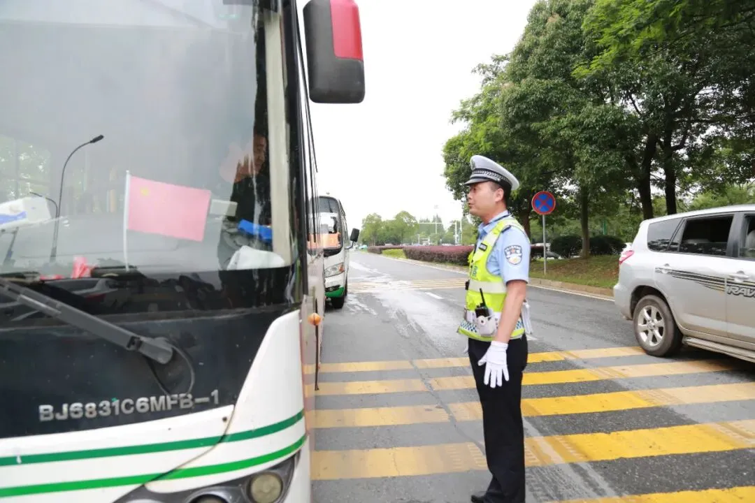 中考进行时~安徽交警持续护航 第17张