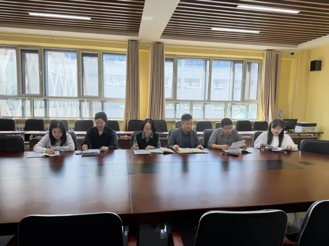 【校园新闻】高三学年部召开模拟考试质量分析会 第3张