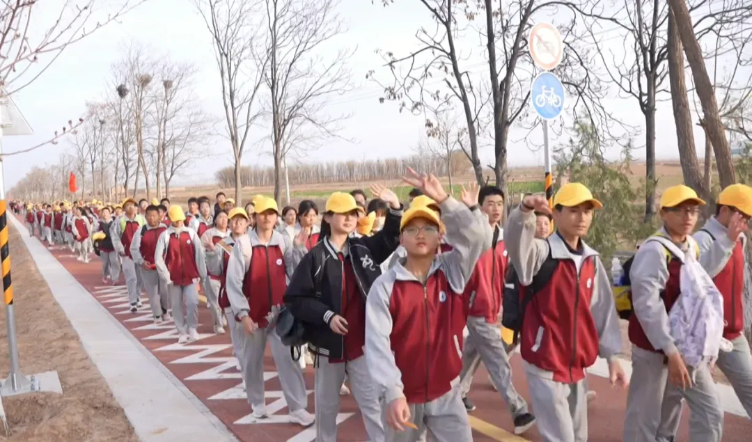 徒步研学砺意志 誓师逐梦赴中考 第2张
