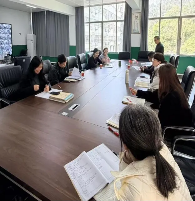 嘉鱼一中与华科附中联合开展高二试卷讲评 “同课异构” 教研交流活动 第21张