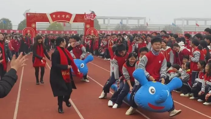 骐骥驰骋,馬到成功丨纳雍二中2026年中考百日誓师大会 第54张