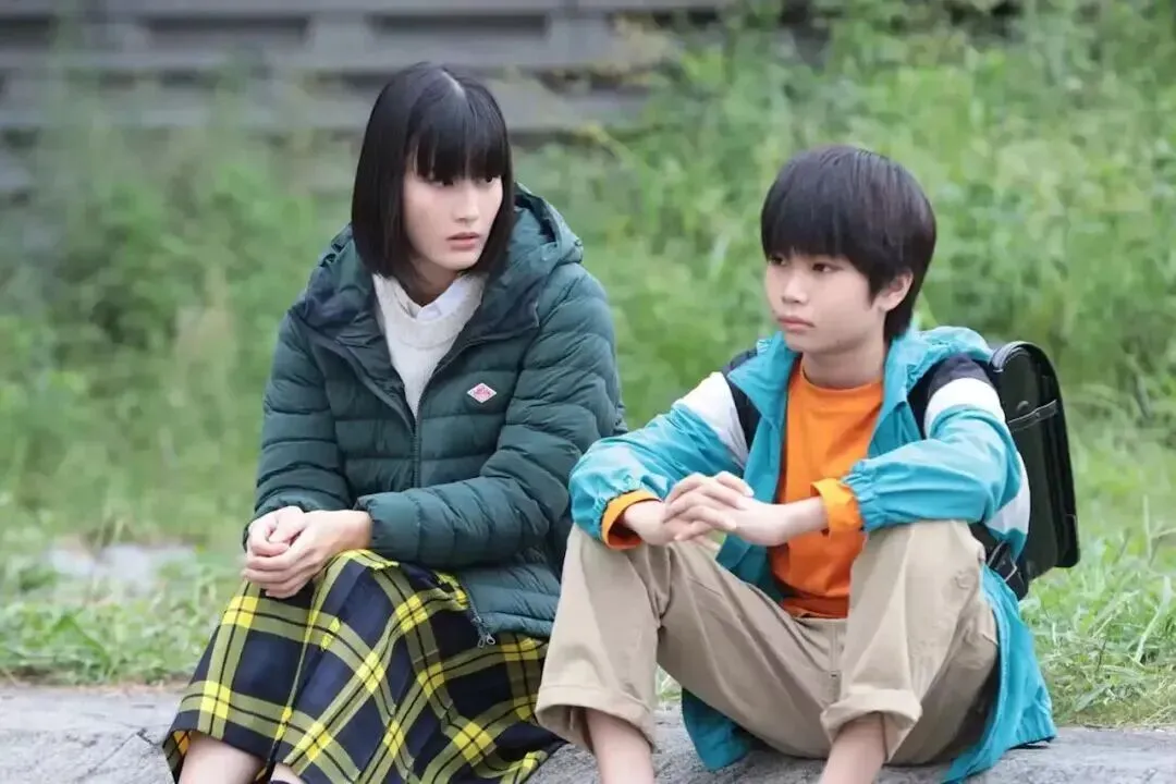 我拒绝中考,手机成瘾,父母越接纳,我越拿捏他们,我想说:再爱孩子,也别给他最好的,否则会彻底失去动力 第1张