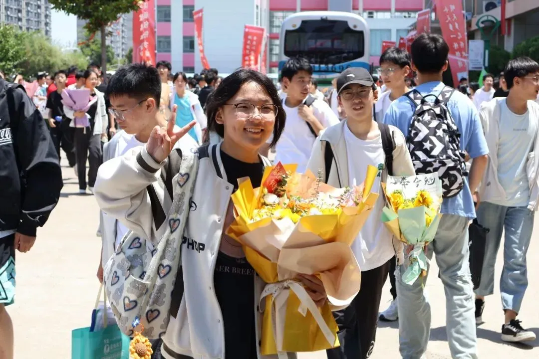 【2024中考】青衿致远 沐光而行 第149张