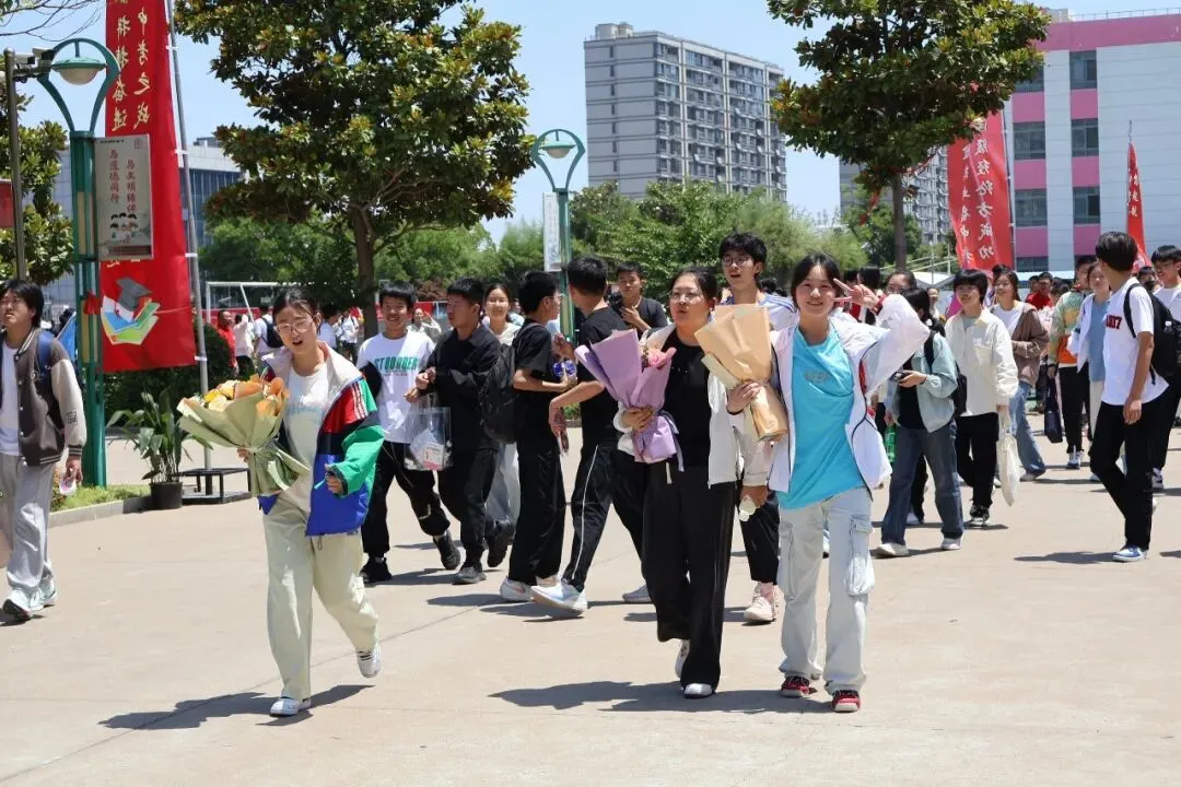 【2024中考】青衿致远 沐光而行 第151张