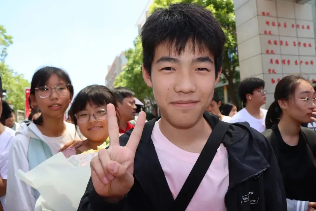 【2024中考】青衿致远 沐光而行 第179张