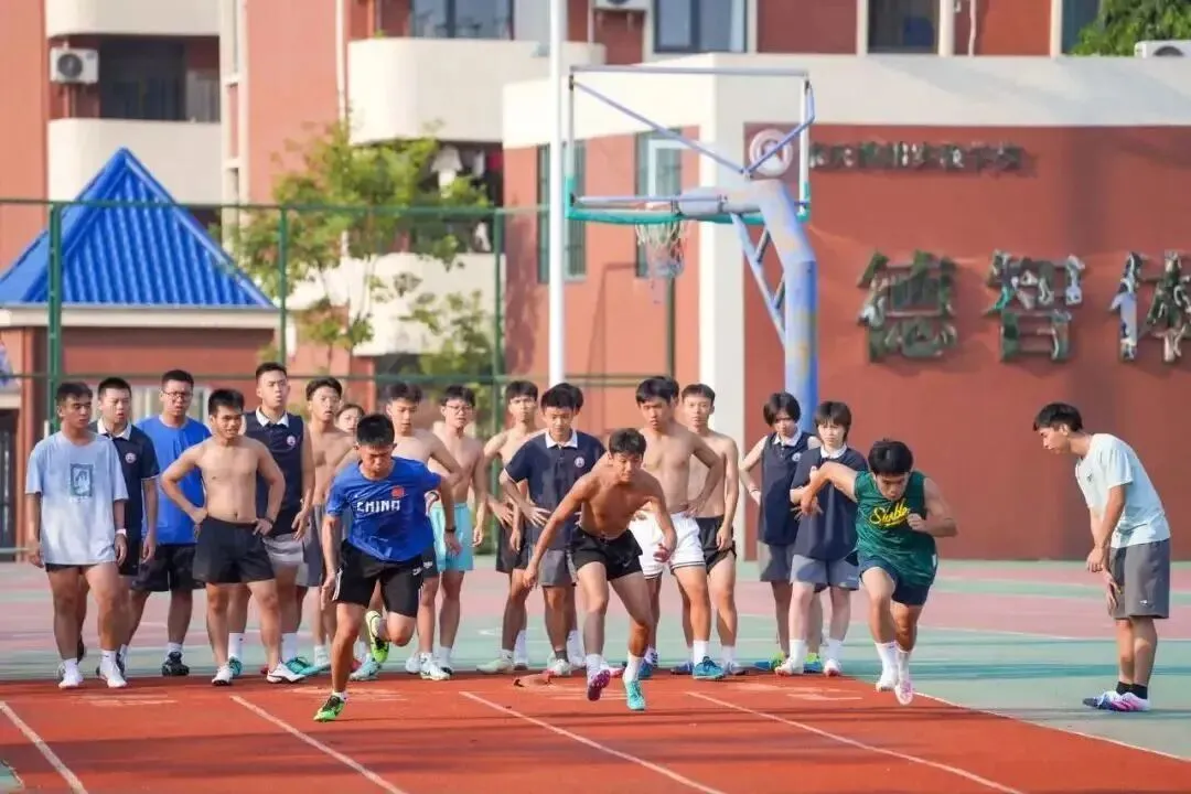 紧盯中考择校!4月4-6日,小长假深度探访肇庆博纳办学实力! 第22张