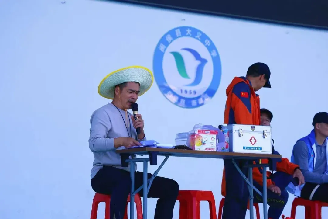 以考促练砺锋芒 蓄力冲刺迎中考——大义中学顺利开展体育中考模拟考活动 第3张