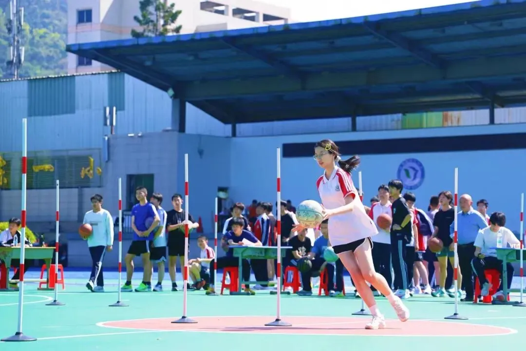 以考促练砺锋芒 蓄力冲刺迎中考——大义中学顺利开展体育中考模拟考活动 第10张