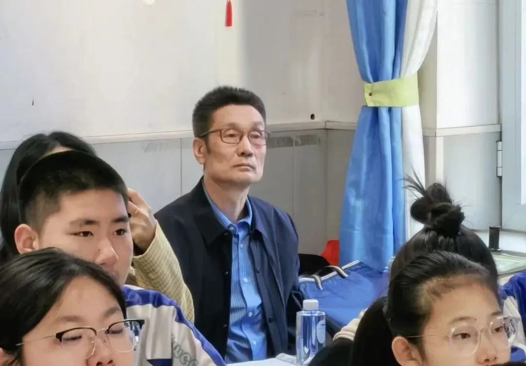 【鲅师校】鲅鱼圈区初中中考复习备考现场观摩研讨会成功举办 第42张