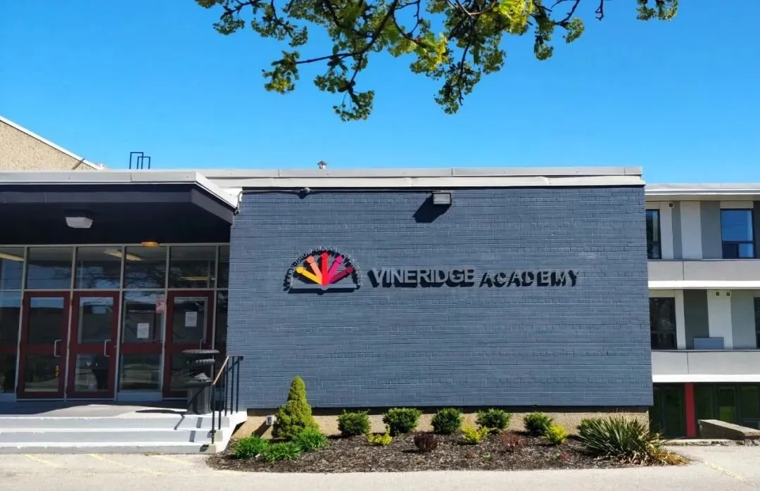 中考后留学加拿大:普通家庭“低压力高回报”的升学捷径!别让中考限制孩子的未来 第4张