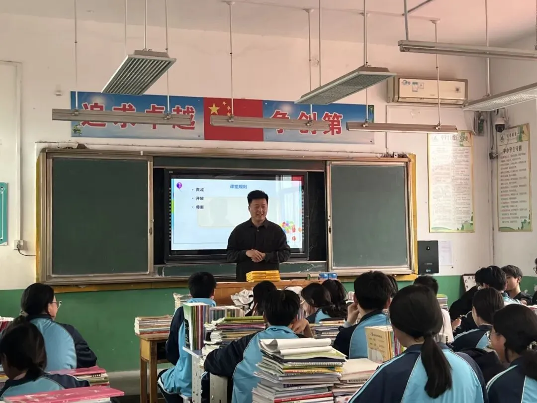 心理护航助中考 专家送课暖人心 ——“做压力的舵手”心理健康辅导课走进侯营镇中学 第11张