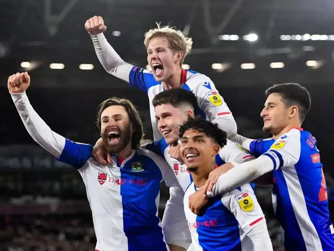 连续满分试卷!昨天三场全虹!今天联赛回归!爆发时刻来了!阿德莱德联vs奥克兰!伯明翰vs布莱克本 第7张