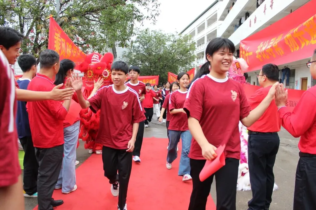 燃情逐梦 决胜中考——思旺二中隆重举行2026年中考誓师大会 第35张