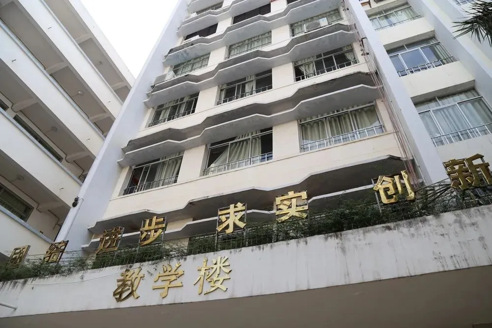 中考成绩不理想?广西工商学校(新能源汽车运用与维修)给你升学新出路! 第10张