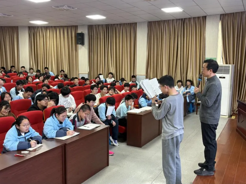 【义润研修】作文备考明方向 妙笔生花迎中考 —— 义蓬中学开展九年级作文专题辅导讲座 第11张