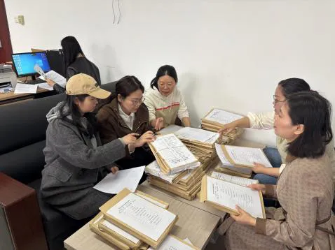 【系部动态】规范药学试卷归档,精筑专业教学基石——医学院药学系完成2025-2026-1学期分类整理入库工作 第3张