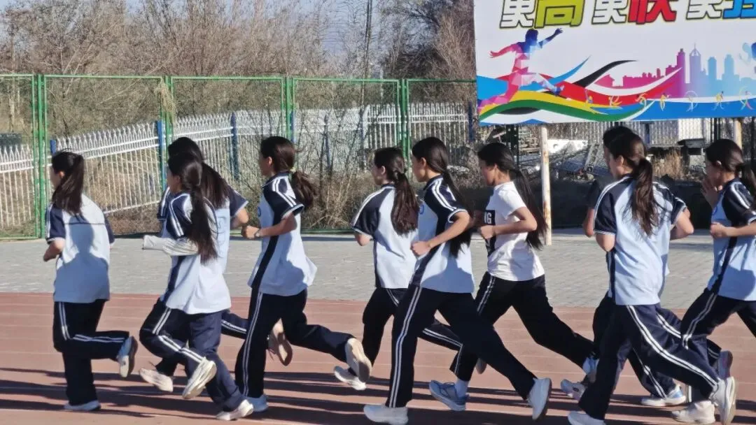 以赛促练砺锋芒 逐梦体育向中考 第6张