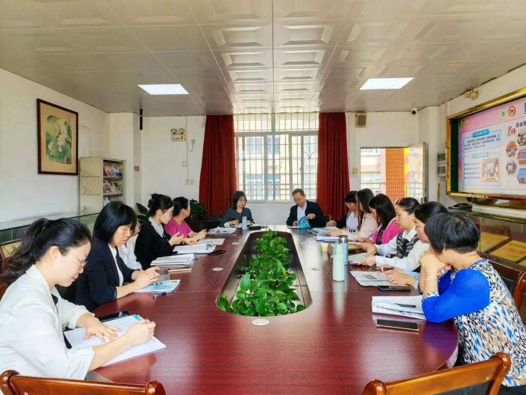 优化中考复习备考策略,推动教育优质均衡发展——白云区教育研究院初中部到广师大实中综合调研活动 第20张 优化中考复习备考策略,推动教育优质均衡发展——白云区教育研究院初中部到广师大实中综合调研活动 第20张