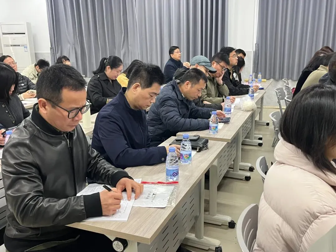 精研命题,导航复习——我区开展中考学科命题与备考教研培训活动 第28张