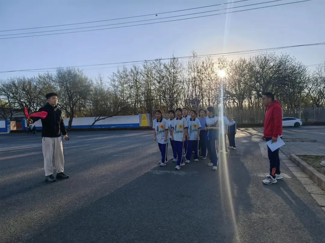 高效模拟筑根基 奋勇拼搏迎中考——九年级体育中考模拟测试圆满完成 第1张