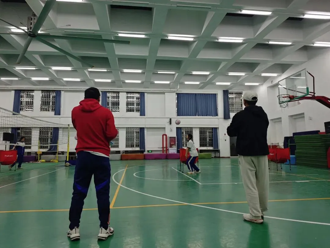 高效模拟筑根基 奋勇拼搏迎中考——九年级体育中考模拟测试圆满完成 第4张