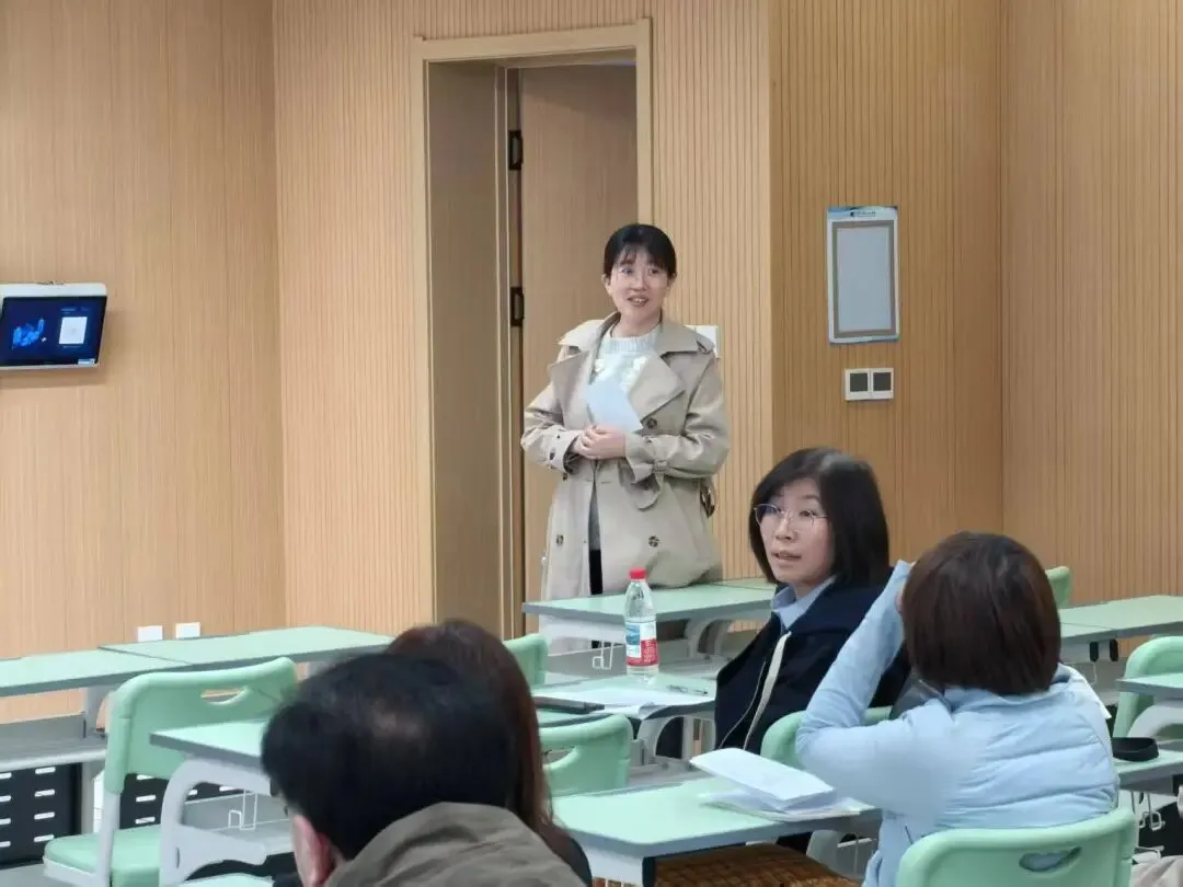 【31视角·教研】试卷讲评培新秀,AI赋能促提升——我校举办2025—2026学年度新教师及青年教师汇报课活动 第88张 【31视角·教研】试卷讲评培新秀,AI赋能促提升——我校举办2025—2026学年度新教师及青年教师汇报课活动 第88张