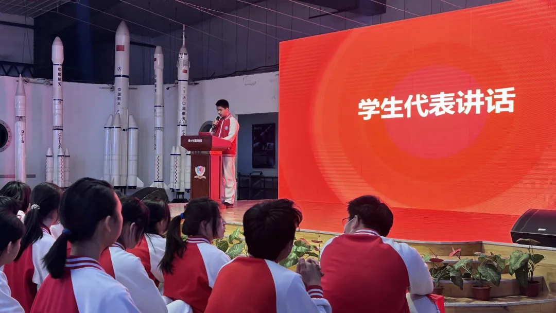 逐梦苍穹向星辰 砺剑中考铸青春---北京市通州二中初三中考誓师大会 第4张 逐梦苍穹向星辰 砺剑中考铸青春---北京市通州二中初三中考誓师大会 第4张