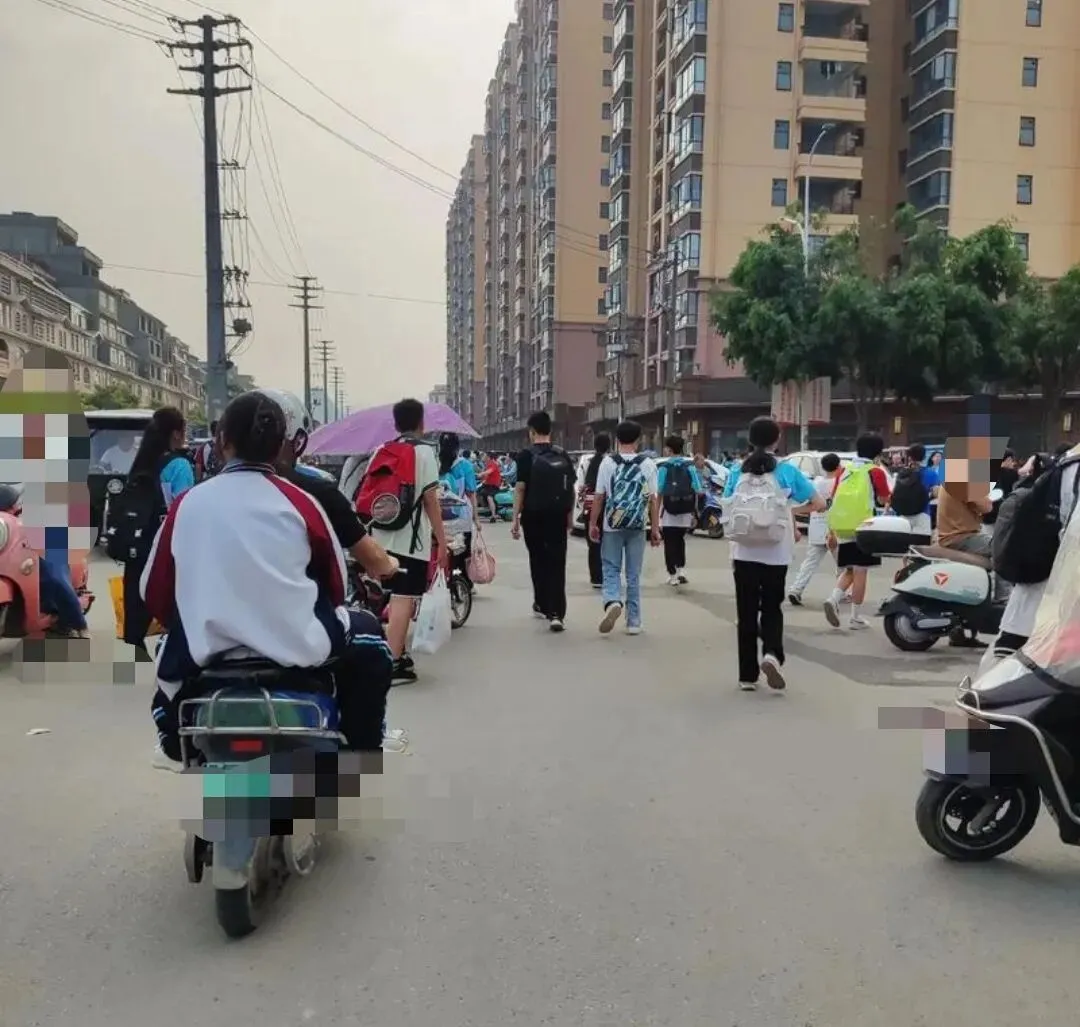 一个初三妈妈:孩子中考的路不管怎么走,妈只愿你一生安稳 第2张