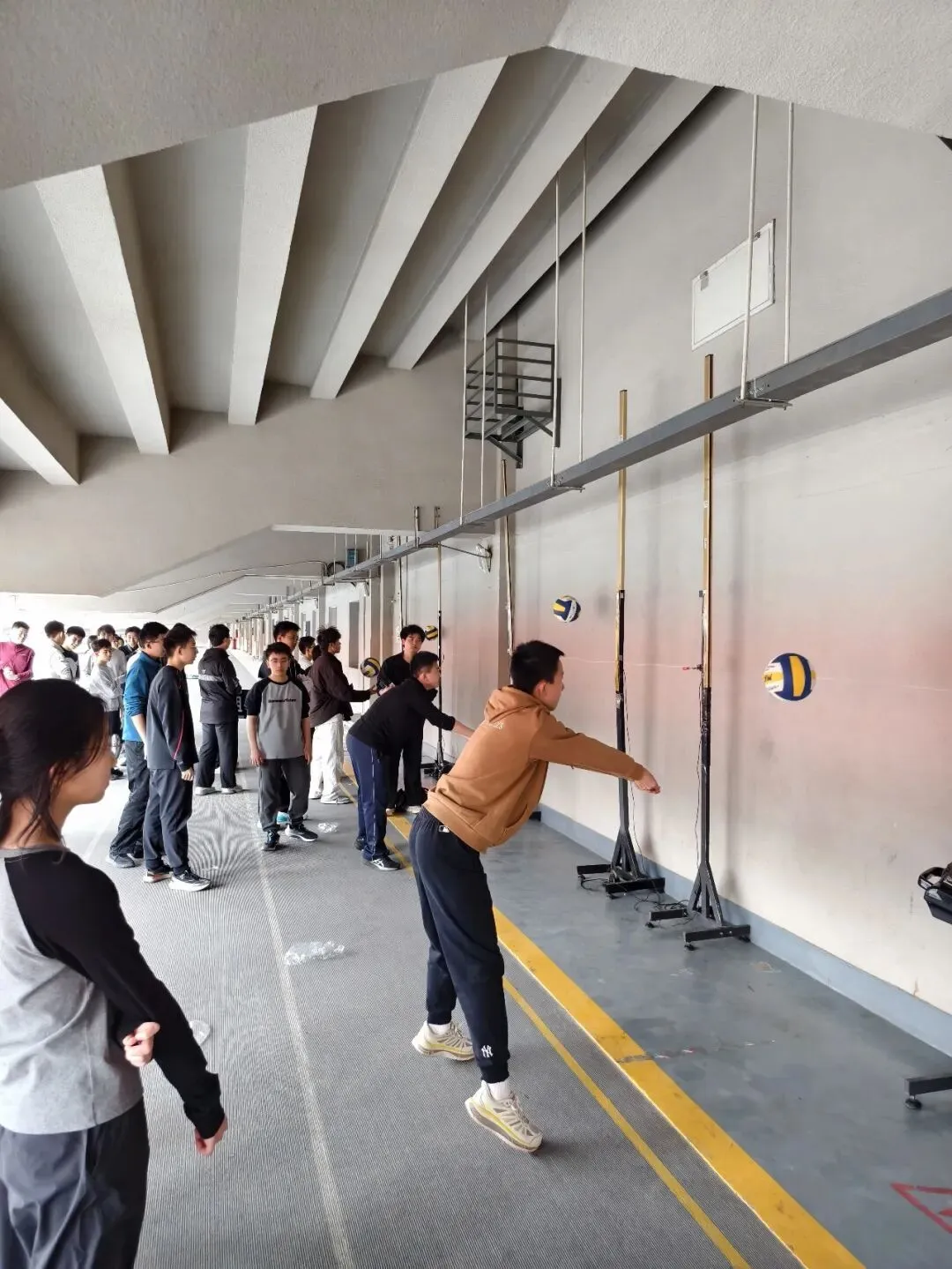 2026年西安中考体育模拟测试圆满完成 第7张