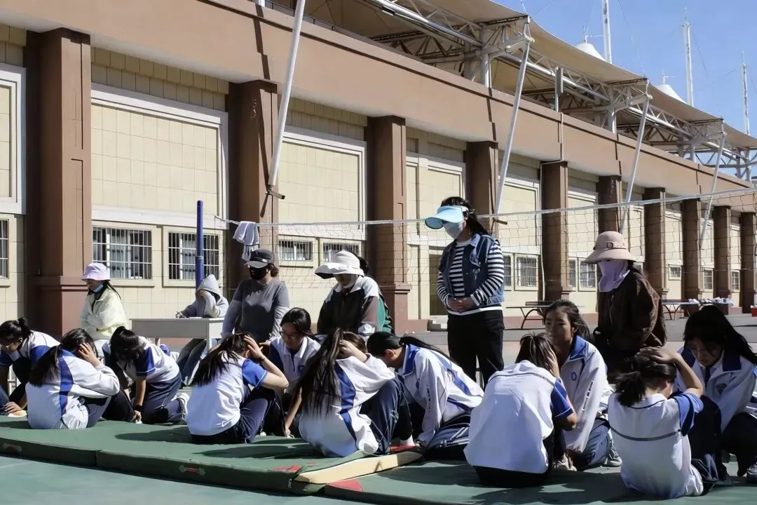 【诚勤润德】砺体强基逐锋芒 凝心聚力战中考——阜康市第一中学九年级体育二模测试圆满收官 第2张 【诚勤润德】砺体强基逐锋芒 凝心聚力战中考——阜康市第一中学九年级体育二模测试圆满收官 第2张