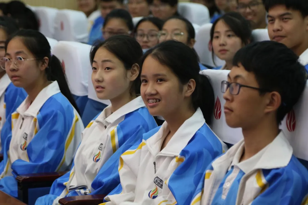 助力中考 | 陈琦老师走进运中培训 第11张 助力中考 | 陈琦老师走进运中培训 第11张