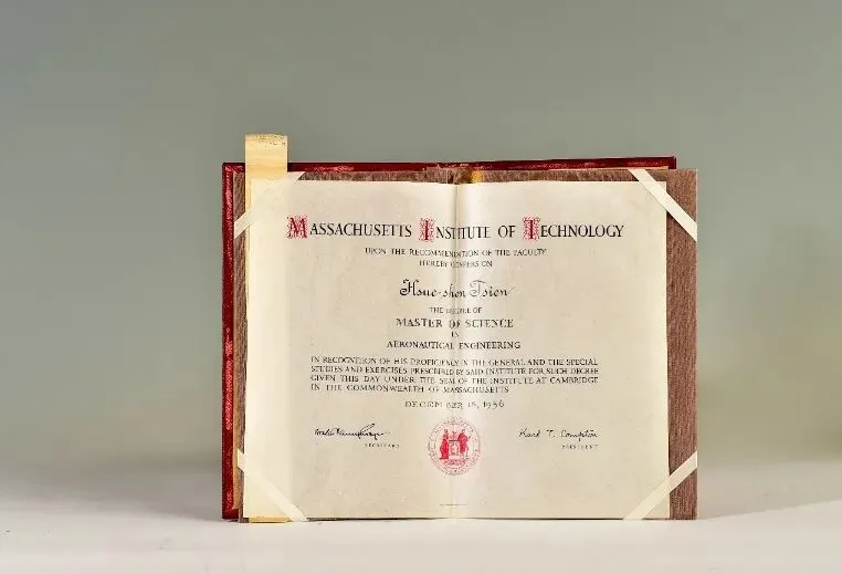 再次刷屏!他的试卷已成“镇馆之宝”! 第3张