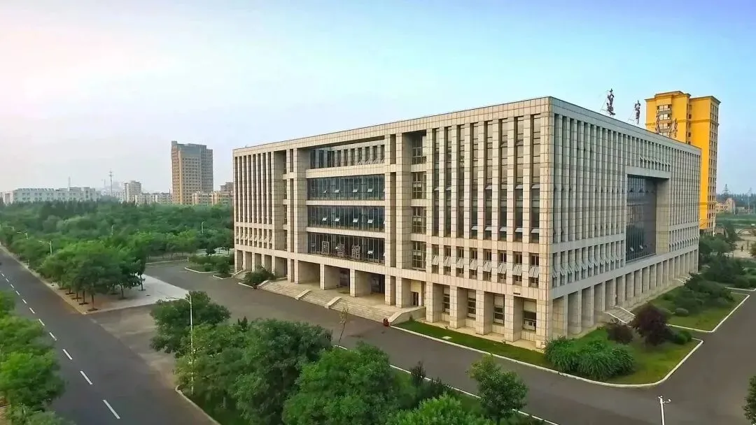 环球英语多媒体资源库丨大学四级真题解析 第5张