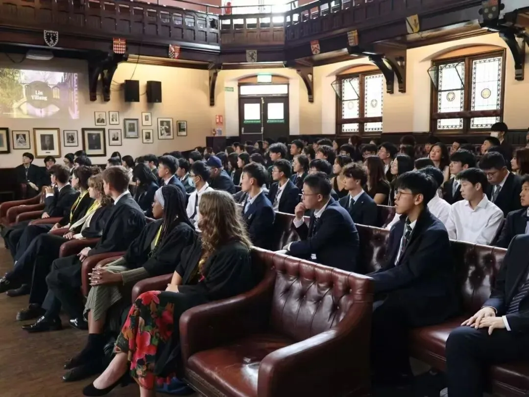 学生专访 | 中考700+转轨光剑,全科陪伴三年:IC物理系/UCL/港大硬核专业全录! 第12张 学生专访 | 中考700+转轨光剑,全科陪伴三年:IC物理系/UCL/港大硬核专业全录! 第12张