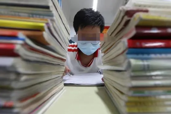 安徽高考0分考生上热搜,试卷上只重复写一句话,真相令人唏嘘… 第3张 安徽高考0分考生上热搜,试卷上只重复写一句话,真相令人唏嘘… 第3张