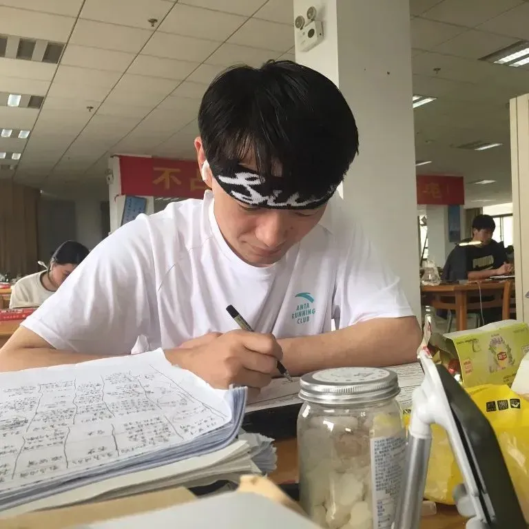 安徽高考0分考生上热搜,试卷上只重复写一句话,真相令人唏嘘… 第8张 安徽高考0分考生上热搜,试卷上只重复写一句话,真相令人唏嘘… 第8张