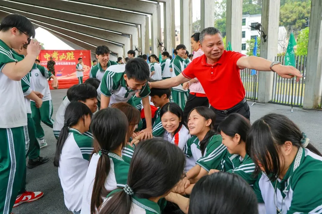 马到成功,中考必胜——广州市白云区东平学校2026年百日誓师实践教育活动精彩回顾 第17张 马到成功,中考必胜——广州市白云区东平学校2026年百日誓师实践教育活动精彩回顾 第17张
