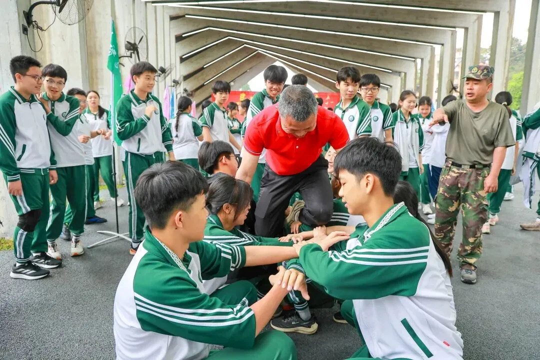 马到成功,中考必胜——广州市白云区东平学校2026年百日誓师实践教育活动精彩回顾 第29张 马到成功,中考必胜——广州市白云区东平学校2026年百日誓师实践教育活动精彩回顾 第29张