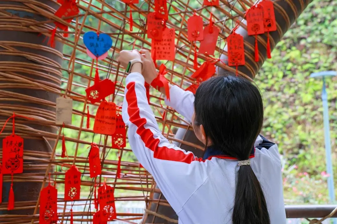 马到成功,中考必胜——广州市白云区东平学校2026年百日誓师实践教育活动精彩回顾 第92张 马到成功,中考必胜——广州市白云区东平学校2026年百日誓师实践教育活动精彩回顾 第92张