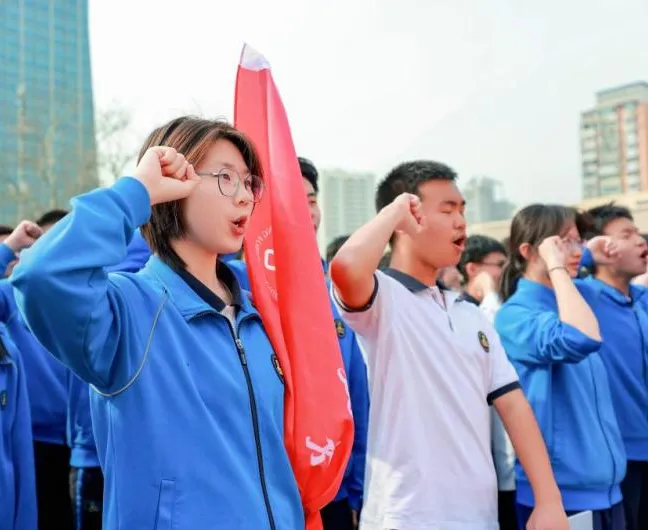 中考誓师燃壮志,素质拓展砺锋芒 第9张