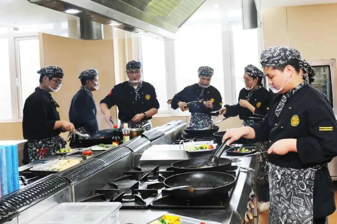 对中考心里没底?别慌,技能黄金路已经为你铺好! 第12张