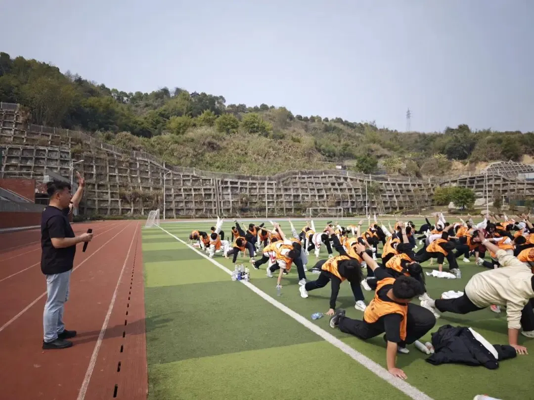 砺剑体育中考 拼搏绽放锋芒——罗源一中2026届初三体育中考模拟测试顺利开展 第24张