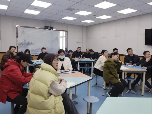 剖析真题本质,构建思维模型——漯河实验高级中学数学教研室举办“深讲高考题”活动 第3张 剖析真题本质,构建思维模型——漯河实验高级中学数学教研室举办“深讲高考题”活动 第3张