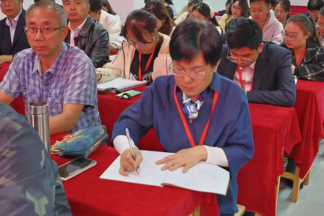 《大方梁才大讲堂》第十一期“试卷评讲课”教学能力提升专题培训 第13张 《大方梁才大讲堂》第十一期“试卷评讲课”教学能力提升专题培训 第13张