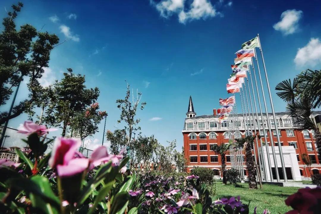 学费3.7万,中考普娃3年后竟被美国TOP10大学抢走!上海这所世外学校,让国际校中产家长集体破防… 第2张 学费3.7万,中考普娃3年后竟被美国TOP10大学抢走!上海这所世外学校,让国际校中产家长集体破防… 第2张