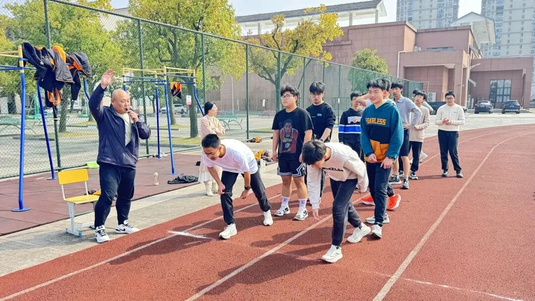 中考模拟战鼓响,体质测试号角鸣——上虞外国语学校九年级体育模拟与八年级体质健康测试侧记 第11张