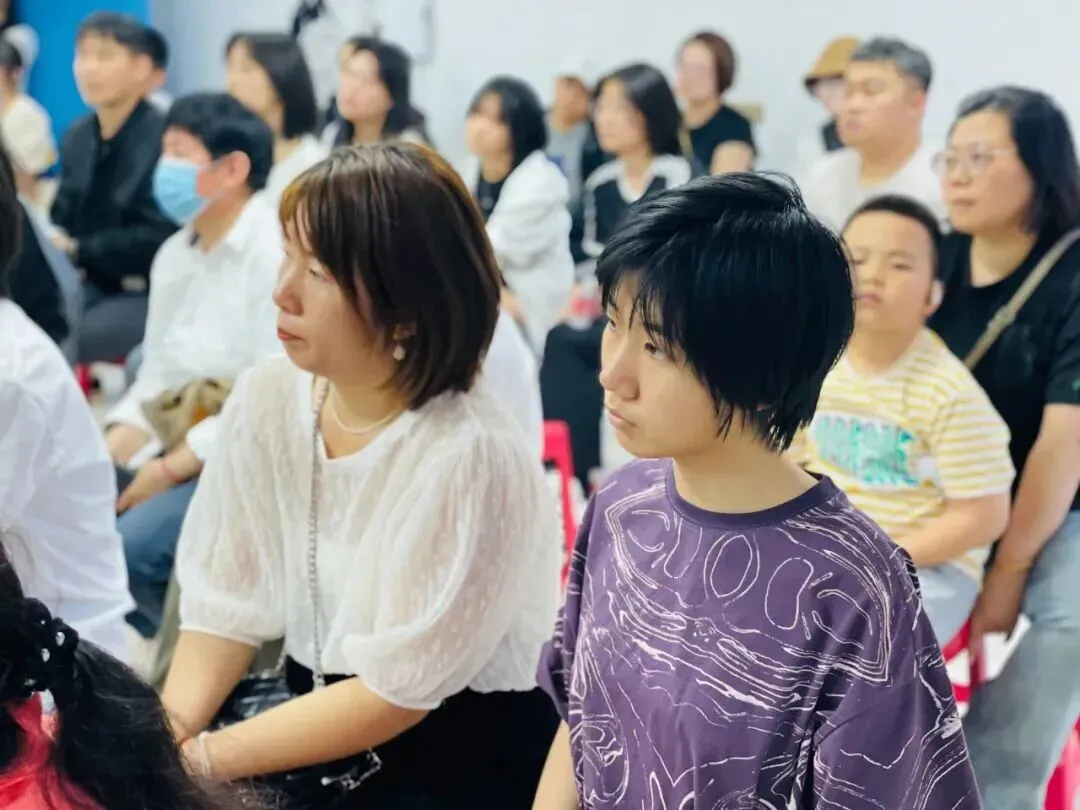 2026美术中考模拟考复盘来袭!中考冲刺关键信息都在这场分析会里 第12张