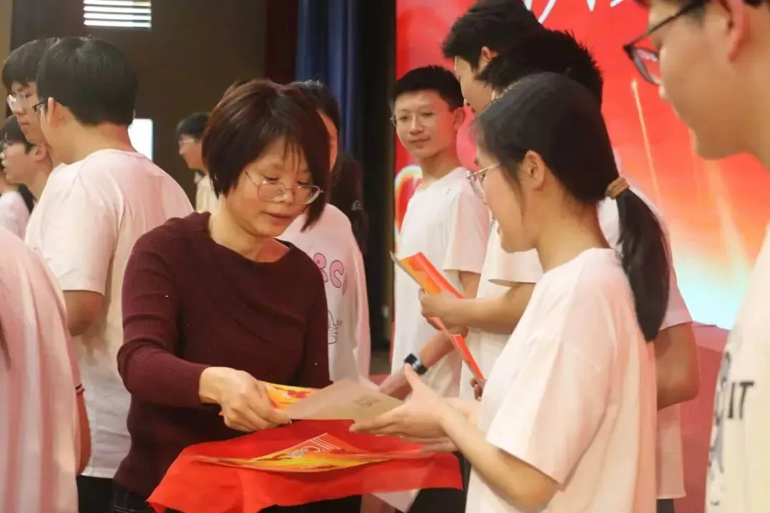 【若水·护航】以梦为马 冲刺中考——2026届九年级表彰暨赋能大会圆满举行 第14张