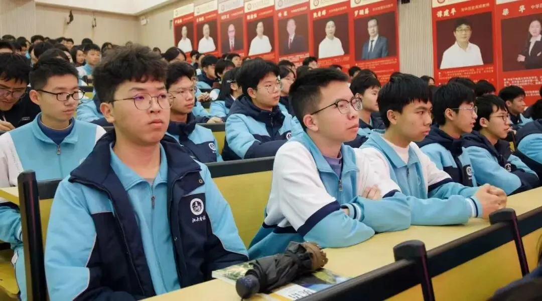 百日砺剑,逐梦中考 | 全南燕园实验中学举行2026届中考百日冲刺誓师大会 第9张