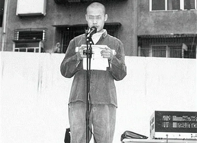 20年前“偷走”高考试卷,记下答案后参加考试,看到考题愣住了! 第5张